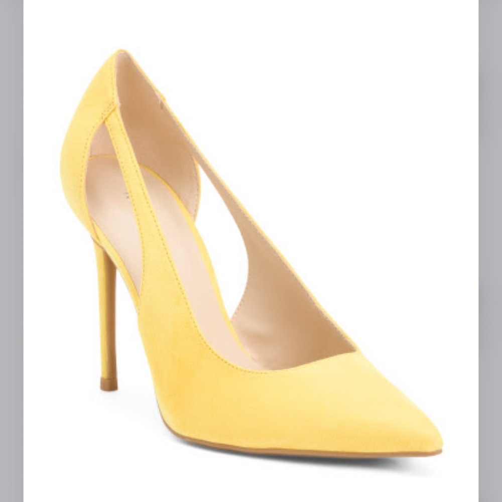 NINE WEST
Frana Cut Out Pumps